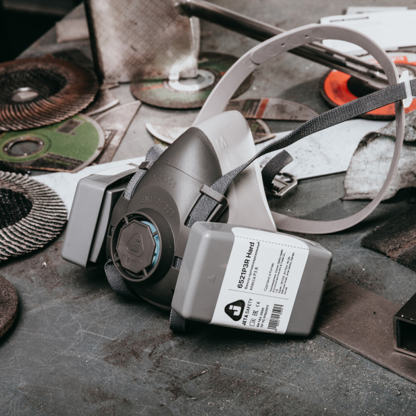 8523 Фильтры от пыли и аэрозолей P3R HARD (кратно 2 шт.)