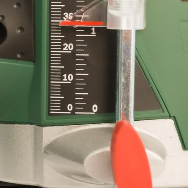 Фрезер BOSCH POF 1200 AE 0.603.26A.100 1200Вт раб.ход 55мм 28000об/мин