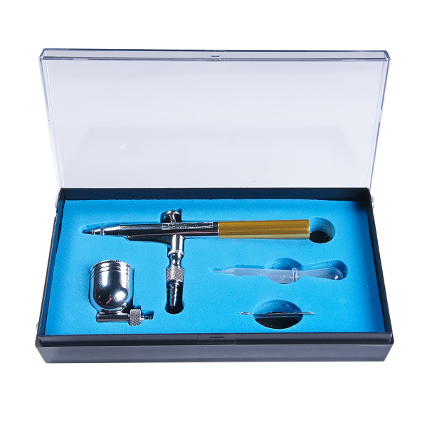 Аэрограф FUBAG AGS7/0.2 со съемным бачком и набором в кейсе