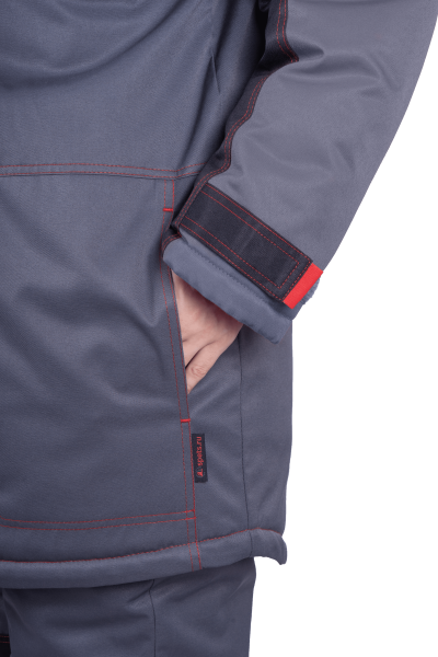 Костюм КМ-10 ЛЮКС жен. зимний 3-4 класс c БР (серый/красный)