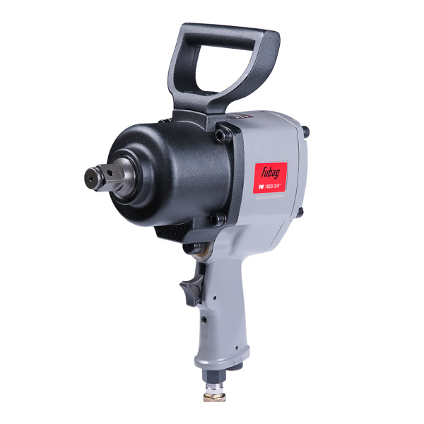 Пневмогайковерт ударный FUBAG IW1600 3/4 дюйма с набором головок в кейсе