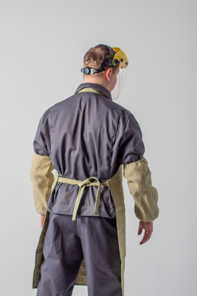 Фартук брезентовый пл. 550 гр