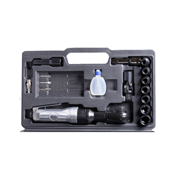 Пневмогайковерт угловой FUBAG RW61 с набором в кейсе