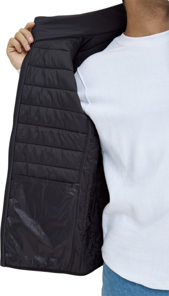 Жилет ДЕМИ стеганый зимний (чёрный)
