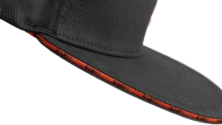 Бейсболка BRODEKS KM131 (красный/черный)