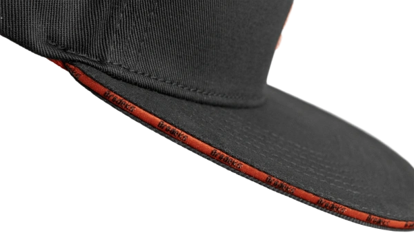 Бейсболка BRODEKS KM131 (красный/черный)