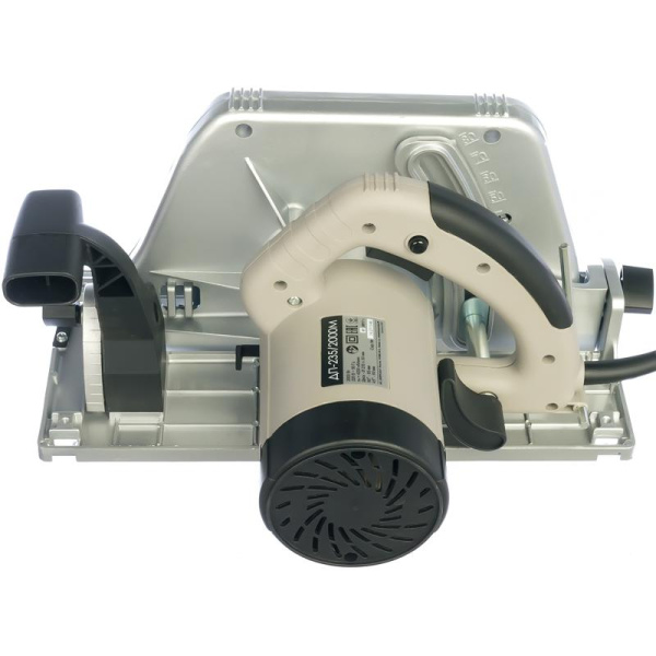 Циркулярная пила ИНТЕРСКОЛ ДП-235/2000М 14.1.1.21 2000Вт 235мм 4200об/мин