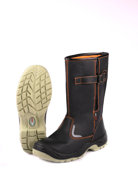 Сапоги PROFLINE ПУ-ТПУ с МП и МС