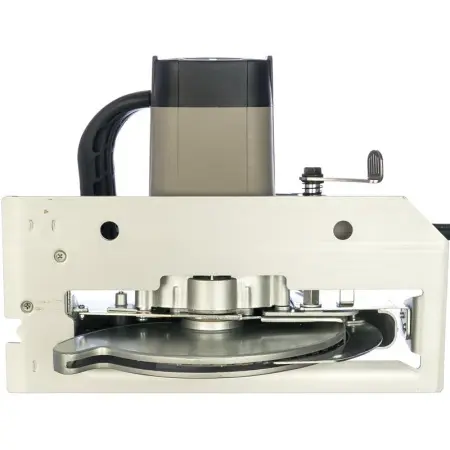 Циркулярная пила ИНТЕРСКОЛ ДП-210/1900М 98.1.1.20 1900Вт 210мм 5000об/мин