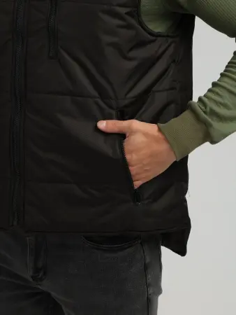 Жилет РЕЗКО зимний с капюшоном (черный)