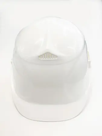 Каска защитная с вентиляцией с храповиком (белая)