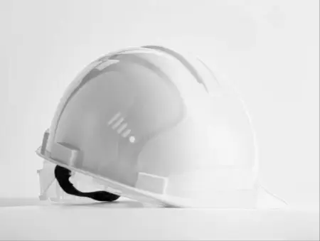 Каска защитная СТРОИТЕЛЬ (белый)